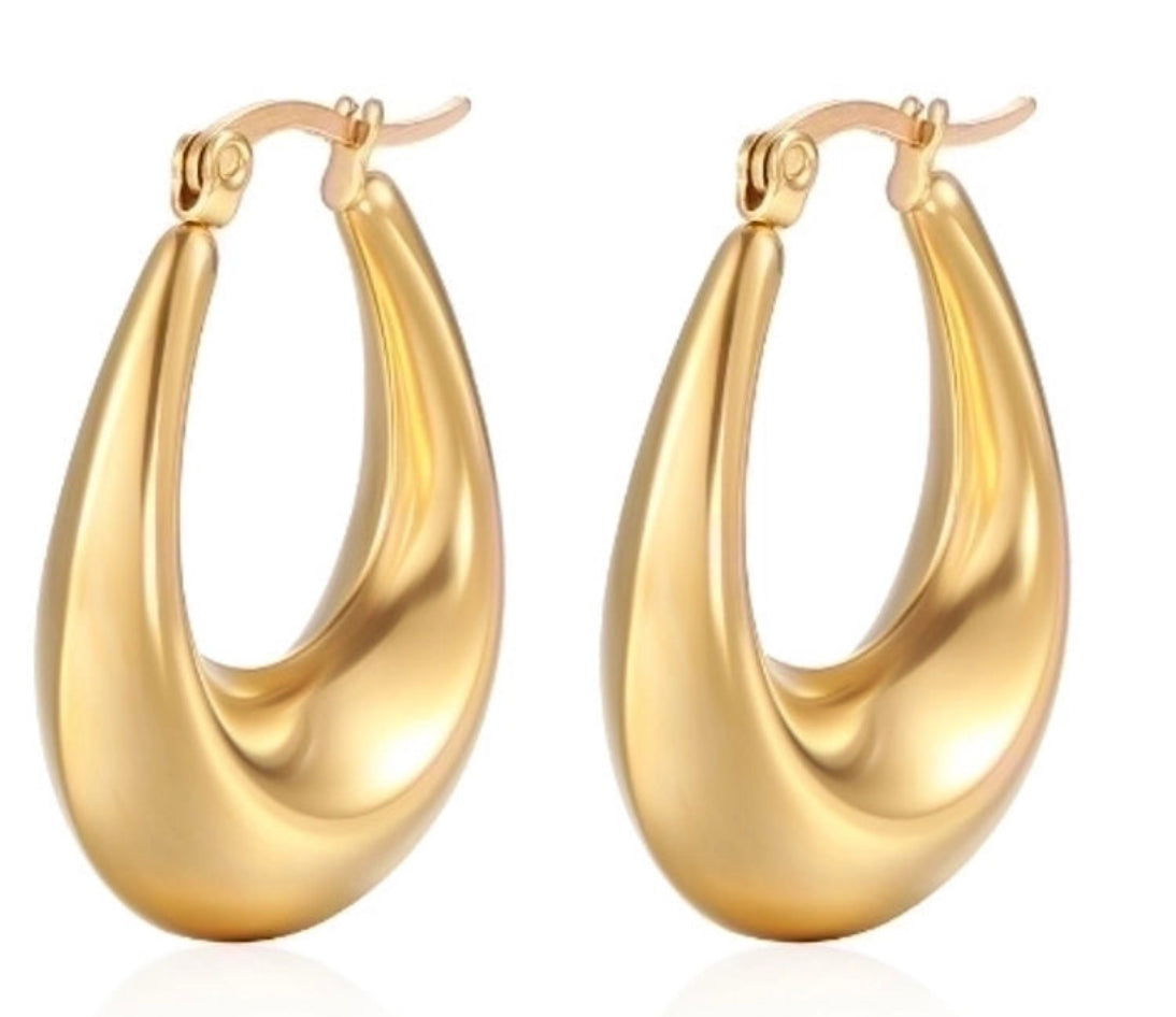 Olivia Hoops